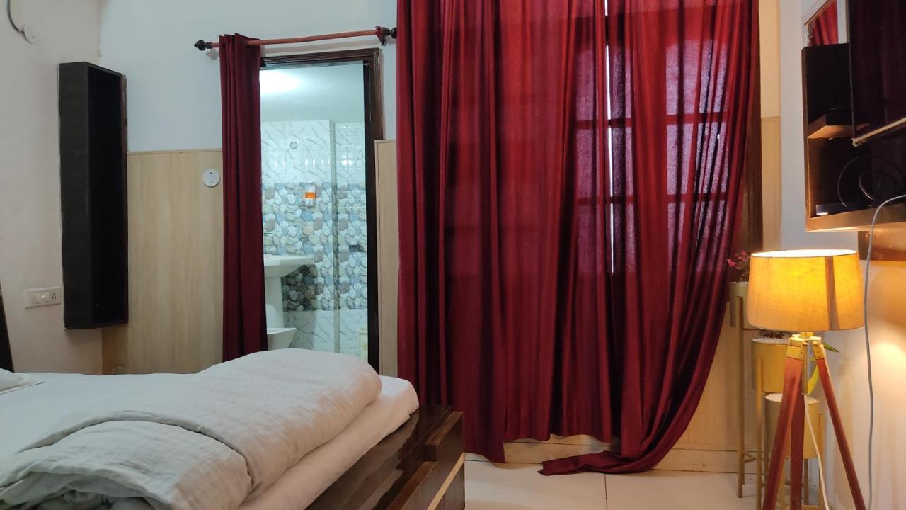 White House Luxury Rooms - Loved By Travellers, Couples, Corporates Jalandhar Exterior foto